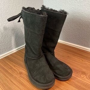 Koolaburra by UGG Black Suede Women's Boots Size 6